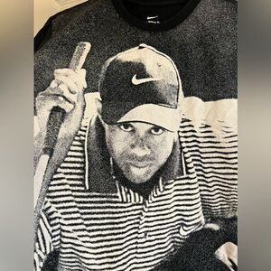 Nike Golf Tiger Woods Poster T-Shirt Black DQ8129-010 Men Size Large L